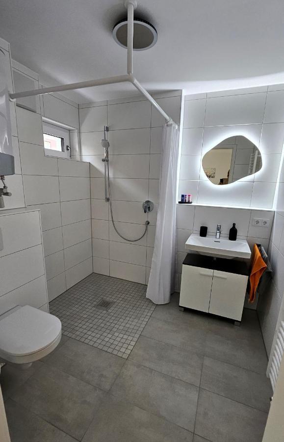 Apartment Kueche Arbeitsplatz Netflix Wlan Barrierefrei Аугсбург Экстерьер фото